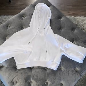 Cropped hoodie